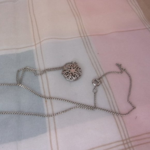 Small Silver Tone Cut Work Locket Necklace 16" L - Picture 3 of 7